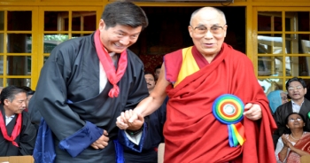 尊者达赖喇嘛和司政洛桑森格